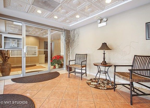2nd image of 3900 W Bryn Mawr Ave APT 204