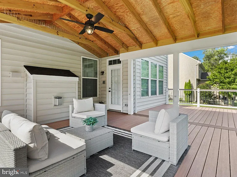 41595 Revival Dr — Photo 25