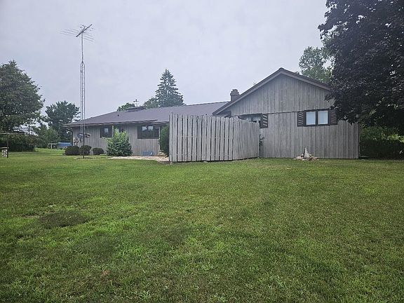 5th image of 331 Orchard Cir