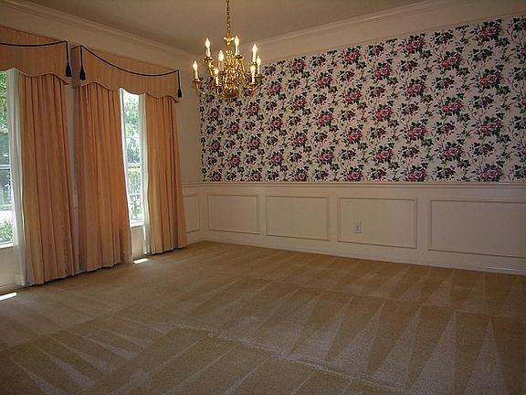 5th image of 16711 Chewton Glen St