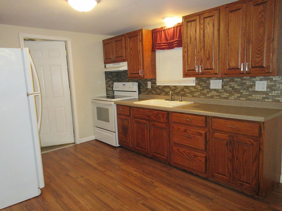 1st image of 406 E Hanna St