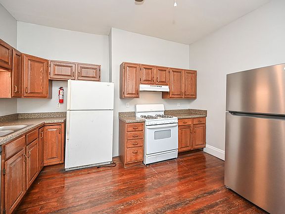 2nd image of 411 Ada St