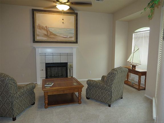 5th image of 3723 S 194th Ave E