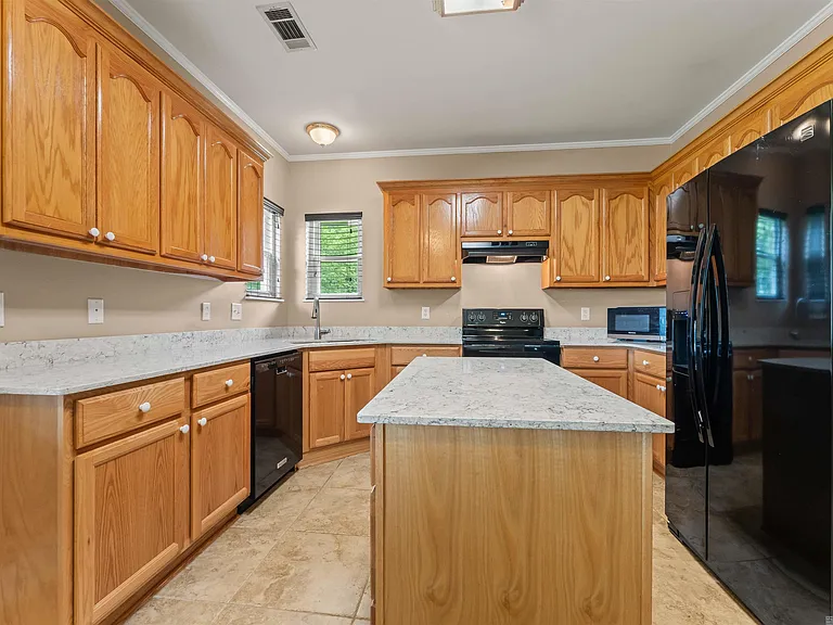 18606 Perkins Oak Rd — Photo 8