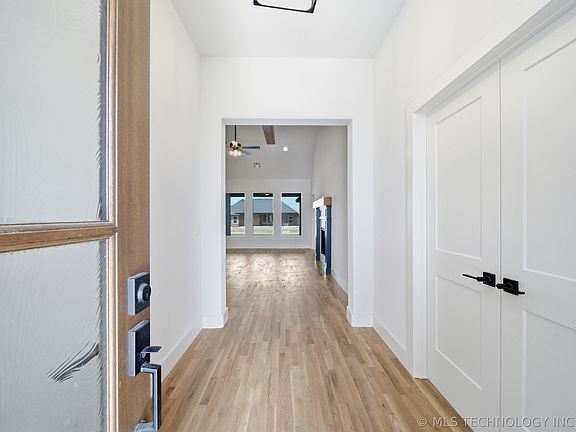 4th image of 5677 E 136th Pl N