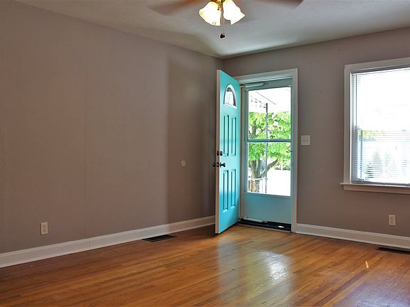 4th image of 624 2nd Ave