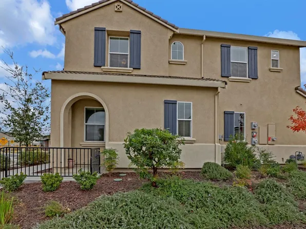 1826 S Breezy Meadow Dr, Sacramento, CA 95834
