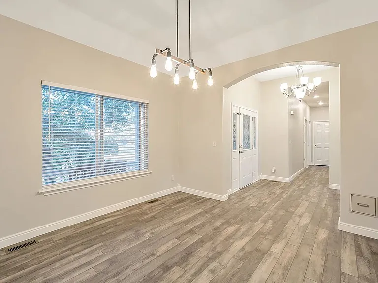 2228 Red Maple Cir — Photo 16
