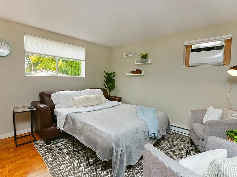 600 SW Dawnview Ct — Photo 7
