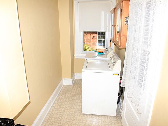 3rd image of 4503 Tyson Ave
