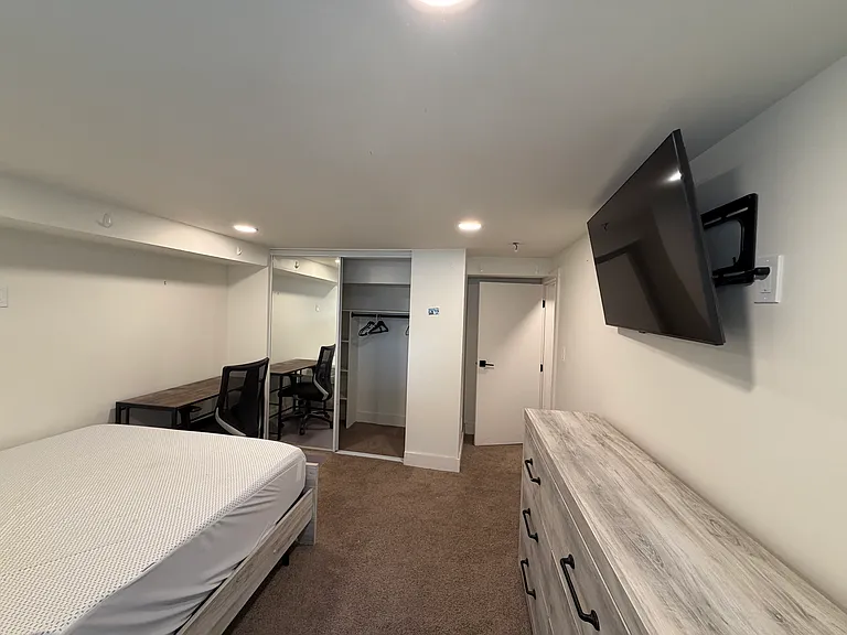 1016 S 1300 E — Photo 14