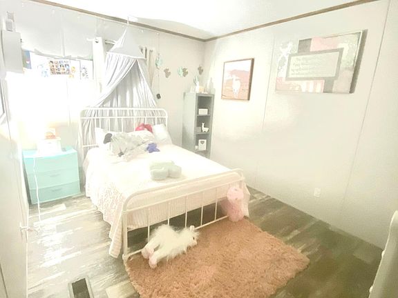 3rd image of 16696 S Windmill Ave