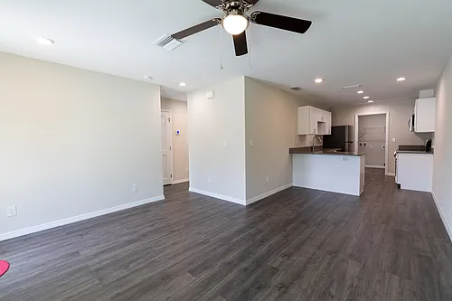 2015 Fraser St Photo 1