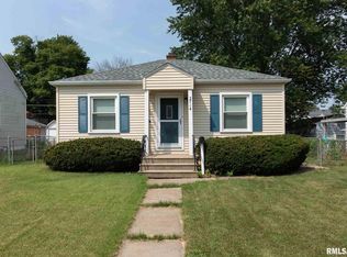 2714 College Ave, Davenport, IA 52803