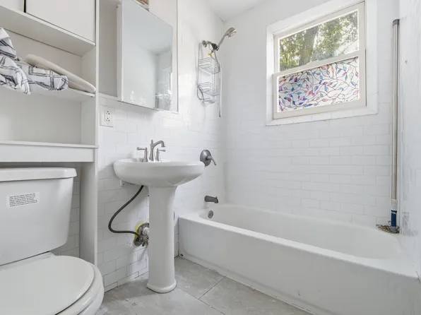 13 Meadow image 8 of 21