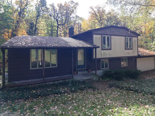 6710 Tanglewood Dr SE, Grand Rapids, MI 49546