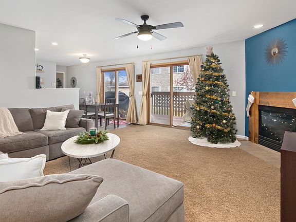 2nd image of 323 Stonington Pl #323