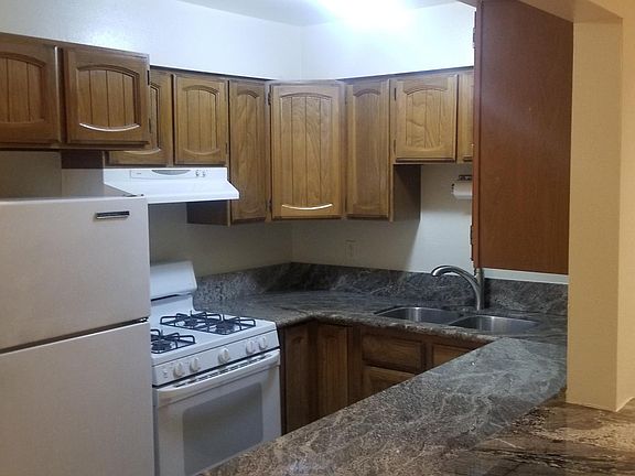 2nd image of 39 Roswell Ave #B