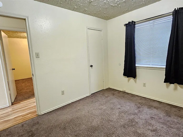 8731 Croteau Dr — Photo 13