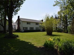 11388 Main St, Medina, NY 14103