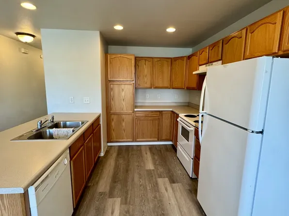 501 Briarwood Dr, Central Pt, OR