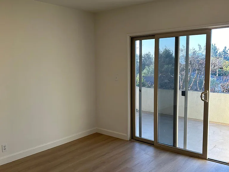 2nd floor 3rd bedroom with balcony
