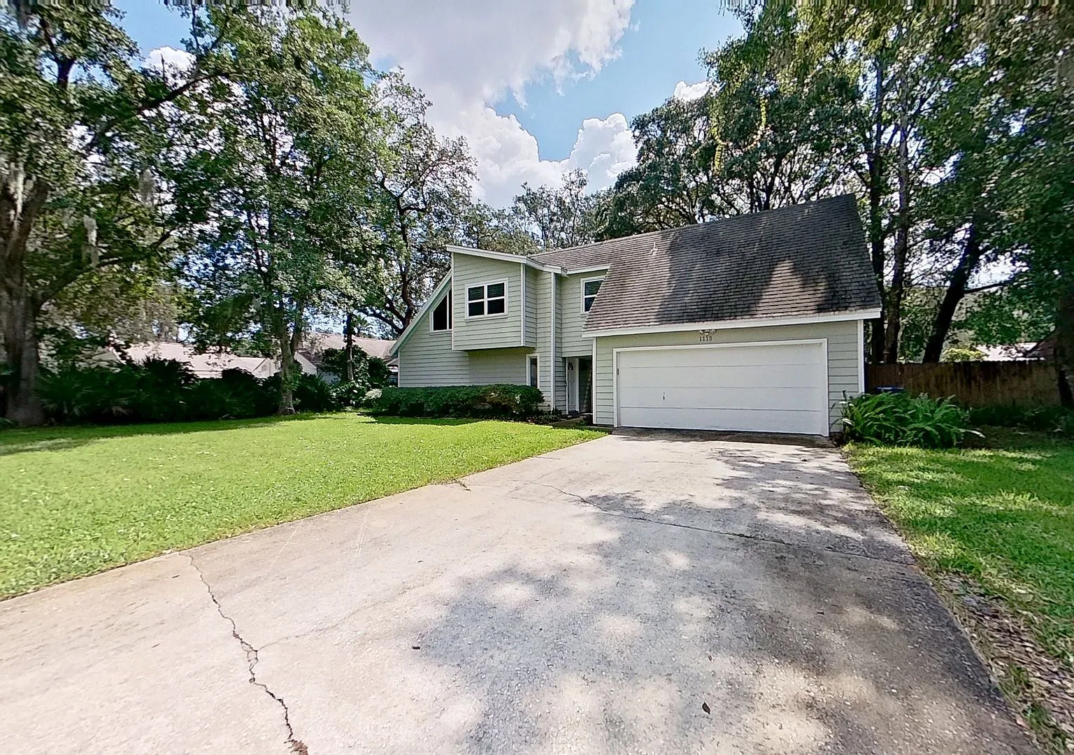 Beautiful Two-Story Home in Neptune Beach availabe early December! — Photo 2