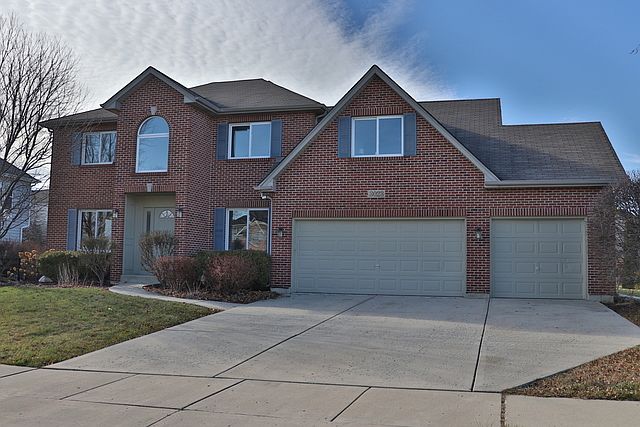 1st image of 3023 Tall Grass Dr