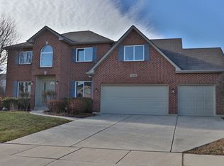 3023 Tall Grass Dr, Naperville, IL 60564