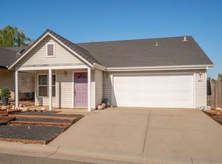 1073 Admiral Ln, Chico, CA