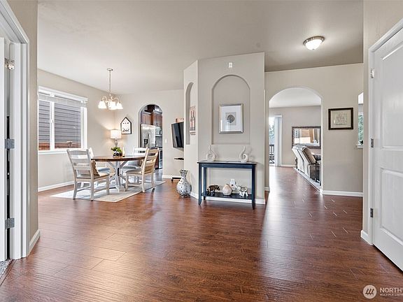 3rd image of 20327 40th Avenue E