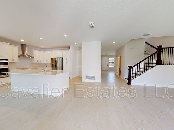 2nd image of 207 N Glen Ave