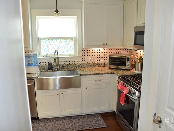 4th image of 8209 Carmel Cir