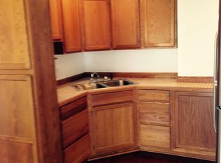 28 Tamarack Dr, New Hartford, NY 13413