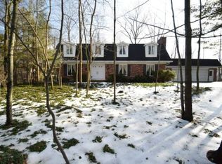 1301 Ashly Ct, Midland, MI 48640
