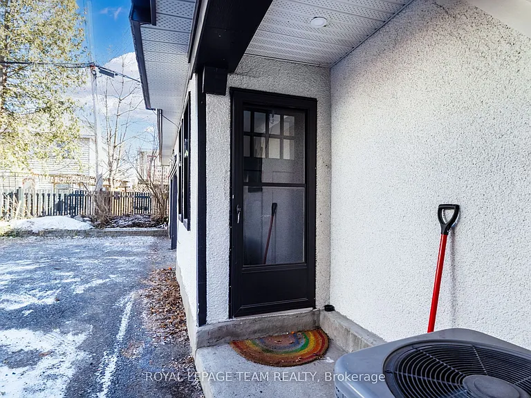 325 Hinchey Ave #B — Photo 10