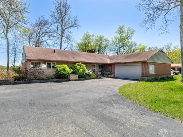 350 N Diamond Mill Rd, New Lebanon, OH 45345