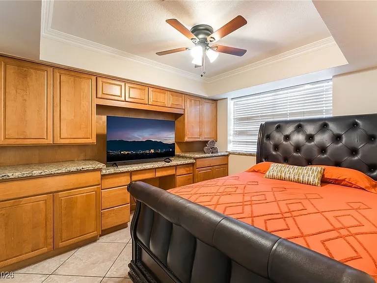 2419 Vegas Valley Dr — Photo 17
