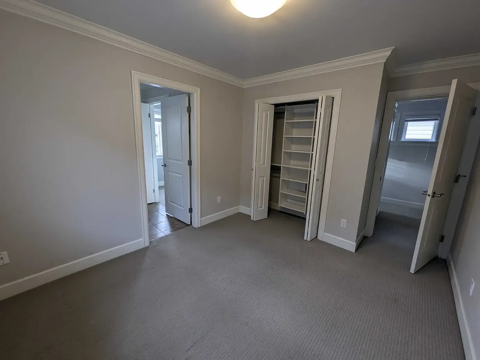 3 bed, 2.5 bath, 2000 sqft, $3,500 — Photo 4