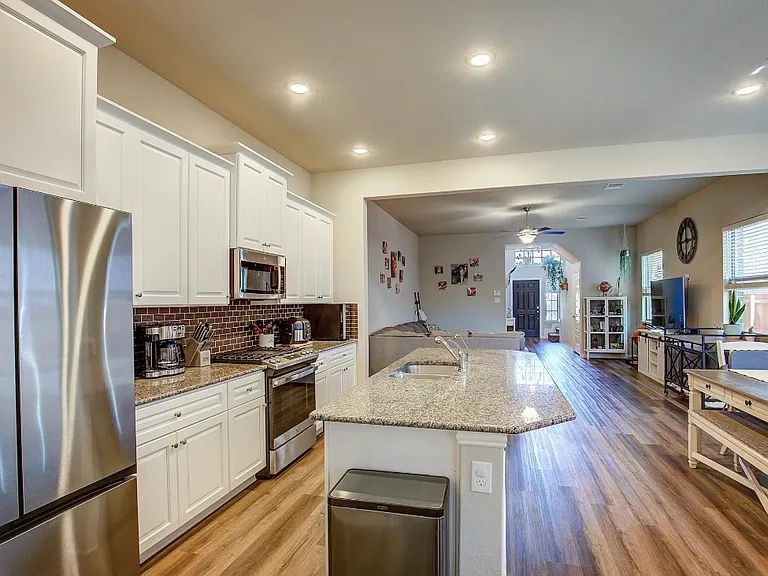 3916 Ford Dr — Photo 11