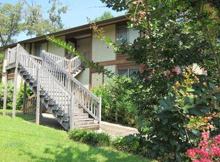 740 Pointe Ct APT B, Tallahassee, FL 32308