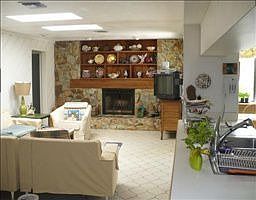 3rd image of 2839 Anderson Dr N