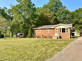 3610 Academy Rd, Portland, TN 37148