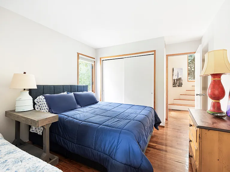 46 S Davis Ave — Photo 14