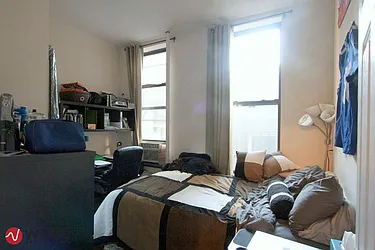 Rented by Wave Real Estate Group