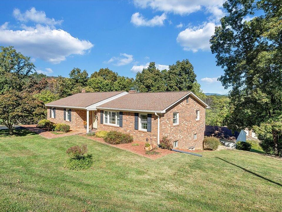 1st image of 9 Daleview Dr