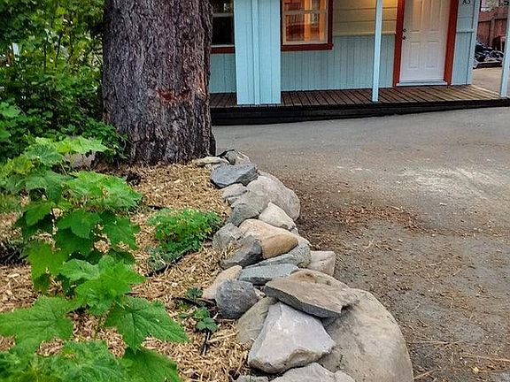 3rd image of 8333 Rainbow Ave