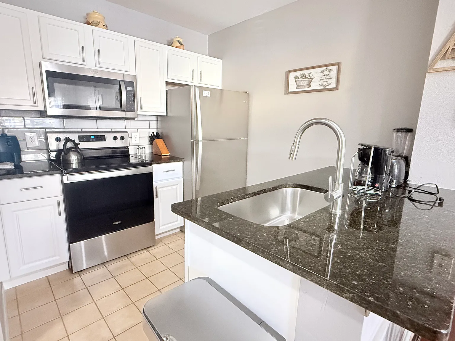 3 bed, $900 — Photo 3