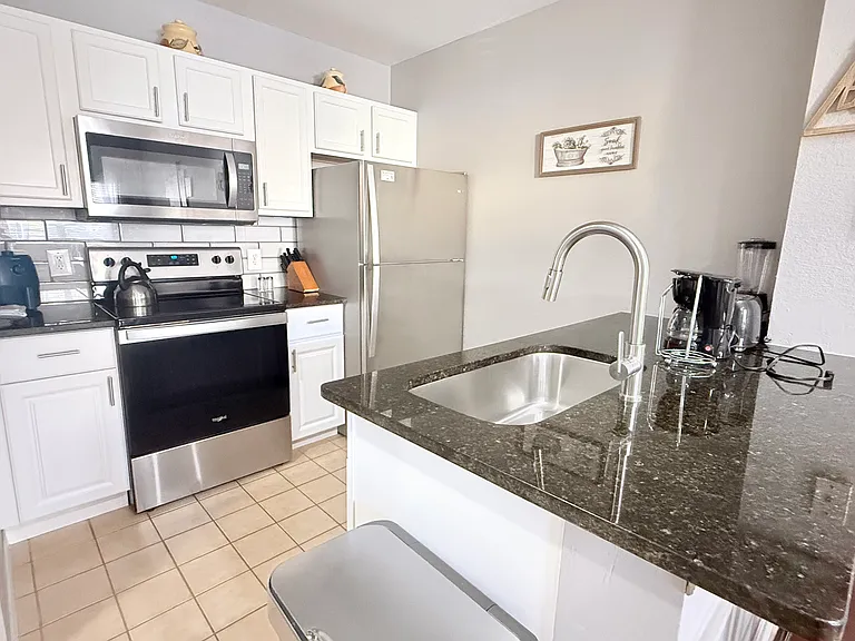 4000 Santa Maria Dr #105 — Photo 3