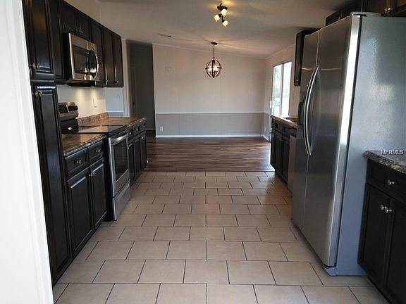 4th image of 5223 Meadow Grove Trl